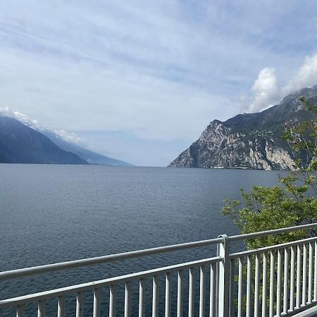 Casa Filippo Large 3 Room Apartment, Close To The Beach, Free Wifi Internet Riva del Garda Eksteriør billede